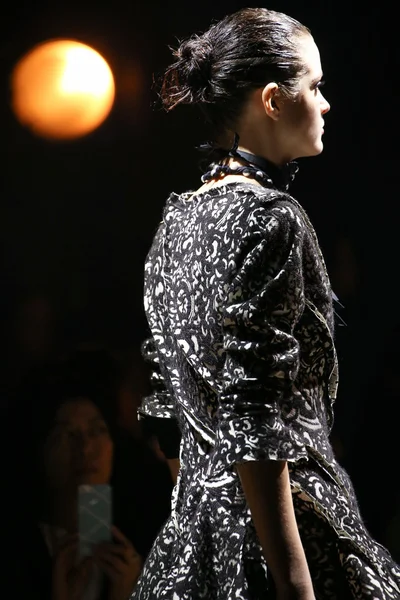 Look 98